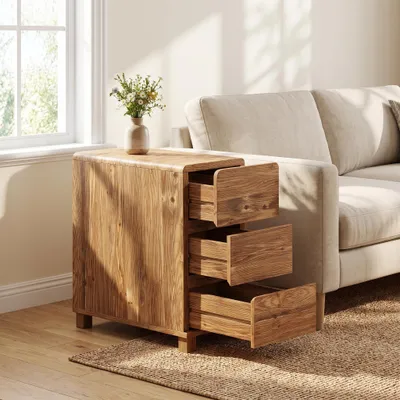Immagine prodotto di Tavolino laterale in legno massello con 3 cassetti, ideale per il soggiorno, tavolino stretto in stile rustico con spazio contenitivo, perfetto per ambienti piccoli