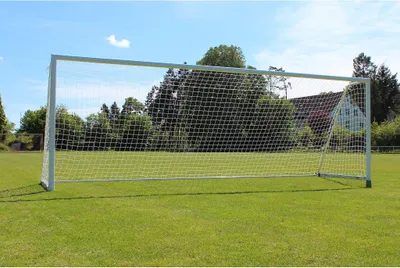 Produktbild von Sport-Thieme Großfeld-Fußballtor mit klappbarem Netzbügel und Bodenrahmen, Weiß, Netzhalter