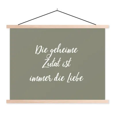 Produktbild von MuchoWow® Textilposter Sprichwörter - Zitate - Die geheime Zutat ist immer die Liebe - Liebe 40x30 cm mit holzfarbenen Rahmen - Bilder