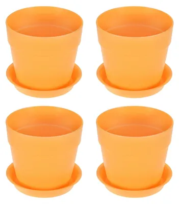Immagine prodotto di Set di 4 vasi in plastica arancioni, diametro 13 cm, con fori di drenaggio
