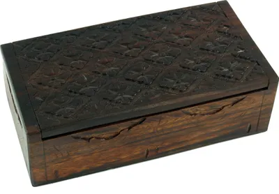 Produktbild von Beschnitzte Kleine Schatztruhe, Holzschachtel, Schmuck Dose, Schatzkiste - Modell 17, Braun, 5,5*19*9,5 cm, Dosen, Boxen & Schatullen