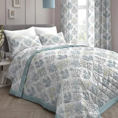 Produktbild von Ibenzoa® Gesteppte Tagesdecke Hellblau 230 x 195 cm – große Steppdecke aus 52% Polyester/48% Baumwolle, 100% Polyester-Füllung für Schlafzimmer