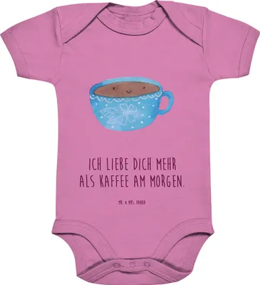 Produktbild von Mr. & Mrs. Panda Babybody Kaffee Tasse 1. - 3. Monat - Bubble Gum Pink - Geschenk, Strampler Baby, body kurzarm, Liebe, babykleidung, Glücklich, Genuss, Geschmack