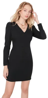 Immagine prodotto di Abito aderente mini da donna, marca TRENDYOL, colore nero, taglia 36 EU