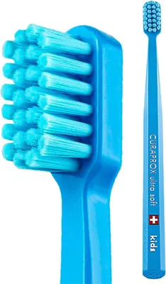 Produktbild von Curaprox 73300311, Zahnbürste, Kind, Blau, Weich, 1 Stück(e), Sichtverpackung