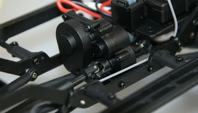 Zdjęcie produktu dla Amewi AMXRock AM18 Harvest Model sterowany radiowo (RC) Ciężarówka gąsienicowa Silnik elektryczny 1:18