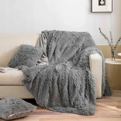 Produktbild von Graue Pelzige Yeti-Decke 150X200