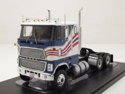 Produktbild von ixo models TR177 Ford CL 9000 Zugmaschine 1976 blau weiß 1:43