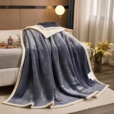 Produktbild von Kuscheldecke Doppelseitig Flauschige Weich Warm Dick Wohndecke Fleece Flanell 150 x 200cm 1,5kg Dunkelgrau Weihnachtsgeschenk