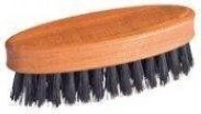 Immagine prodotto di Spazzola per barba Golddachs, realizzata in legno di pero