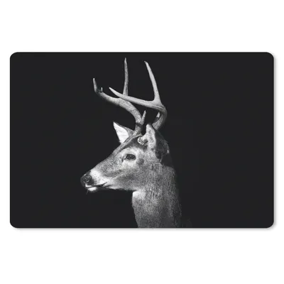 Produktbild von MuchoWow® Schreibtischunterlage Tierprofil Hirsche in schwarz und weiß 60x40 cm - XXL Mauspad - Großes Mauspad