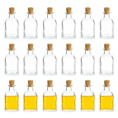 Produktbild von gouveo 18er Set 100 ml Glasflaschen Aqoro mit Korken (SK) - Quadratische, wiederverwendbare Vorratsflaschen aus klarem Glas