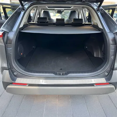 Zdjęcie produktu dla Zderzak ochronny do Toyota RAV4 XA50 2019-25 Szczotkowany chrom