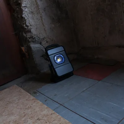Immagine prodotto di as-Schwabe AKKU-LED faretto 20W 2600 lumen con adattatore per diverse batterie ricaricabili