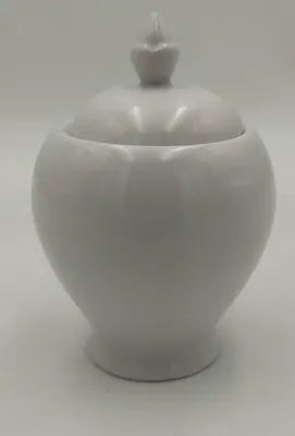 Zdjęcie produktu dla cukiernica MIRA biała porcelana 025 TUŁOWICE