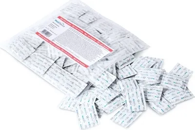 Produktbild von MedDevice Kondome - 100er Packung - Rot mit Erdbeeraroma - glatt, zylindrisch und feucht - aus Naturkautschuklatex