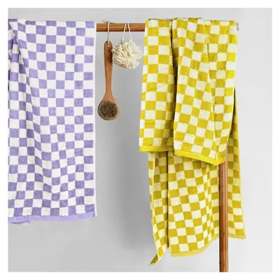 Produktbild von Karierte Badetuch-Sets in Gelb und Lila, weiche, bunte Badetücher für Badezimmer und Spa, große Duschtücher, 2 Stück, 139,7 x 69,8 cm, dünne, schnell trocknende Handtücher für Strand und Pool