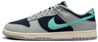 Productafbeelding van Nike Dunk Low Retro Premium "Green Frost" maat 40.5