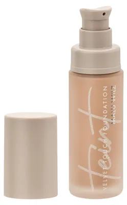Produktbild von Your MakeUp Fluid – Ebenmäßiger,strahlender Teint mit natürlicher Deckkraft MF04