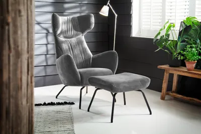 Produktbild von KAWOLA Sessel LOTTE Ohrensessel velvet silber mit Hocker