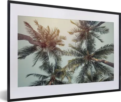 Produktbild von MuchoWow® Gerahmtes Poster Palme - Sommer - Tropisch 60x40 cm - Poster mit Schwarzem Bilderrahmen Wandposter Rahmen Foto Bilder - Schlafzimmer - Plakat in Rahmen - Drucken
