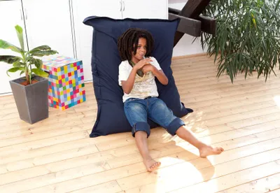 Produktbild von Smoothy® Premium Riesensitzsack XL 250L aus reiner Baumwolle – 140x110 cm Sitzsack in Blau für Kinder & Erwachsene, abnehmbarer Bezug