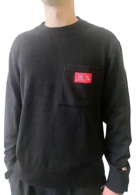Obrázok produktu pre Tommy Jeans - Pánsky sveter, náprsná vrecká NA569 (S) (čierna)
