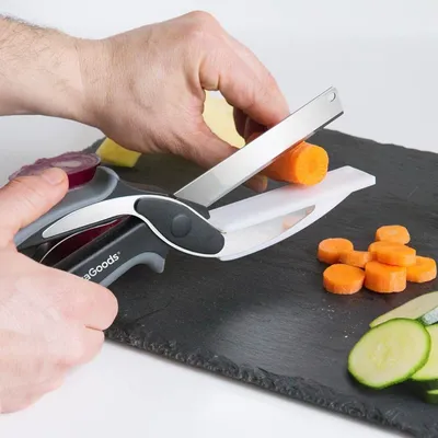 Image de Couteau Et Ciseaux Avec Mini-planche à Découper Intégrée