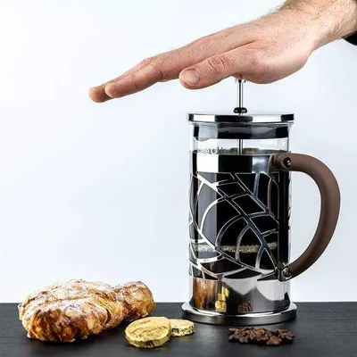 Produktbild von Famanu Kaffeebereiter Elegantes Design - Edelstahl 18/10 - 600 ml - für 4 Tassen