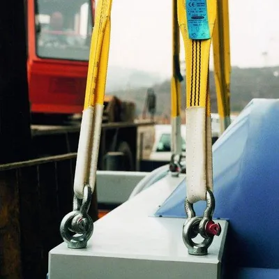 Produktbild von Famanu Polyester Hebeband mit Öse - 2000 kg Tragkraft - 6 Meter Länge