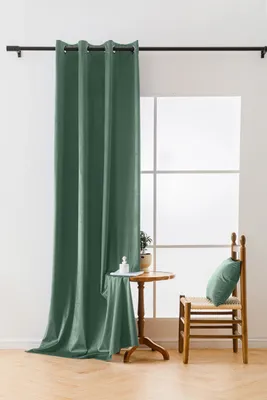 Produktbild von Vorhang - Pistazienfarben - 140 x 250 cm - Verdunkelungsvorhang - mit Ösen - Veloursstoff - Gardine Schlafzimmer