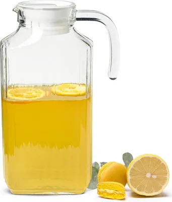 Produktbild von Wasserkaraffe aus Glas 1,8 Liter mit Deckel & Henkel – Saftkrug mit Ausgießer, strukturierte Oberfläche, spülmaschinengeeignet