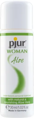 Produktbild von pjur WOMAN Aloe - Gleitgel mit Aloe Vera auf Wasserbasis - für die sensible Haut der Frau - mehr Spaß und Pflege beim Sex (30ml)