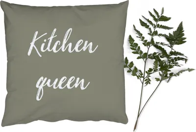 Produktbild von MuchoWow® Zierkissen Sofakissen Wohnzimmer Dekokissen 40x40 cm Sprichwörter - Frauen - Küchenkönigin - Zitate - Foto Kissen - Schlafzimmer Dekoration