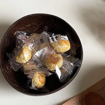 Produktbild von Kokosnuss-Schalen-Set, Auslaufsicher, Handpoliert, für Reis, Dessert, Salat, Frühstück, für Zuhause, Restaurant, Verwendung, Natürliche Kokosnussschalen-Schalen, 3er-Pack