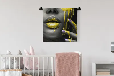 Produktbild von MuchoWow® Wandteppich Wandbehang Lippen - Gelb - Schwarz 60x60 cm Tapisserie Dekoration Wandtuch - Dekorationen - Wand Decke