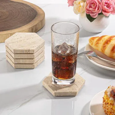 Zdjęcie produktu dla Zestaw 5 sześciokątnych podkładek marmurowych w kolorze kredowym