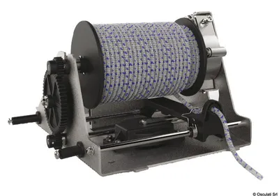 Immagine prodotto di Verricello a catena LEWMAR Captive CRW400 - Osculati 02.537.01