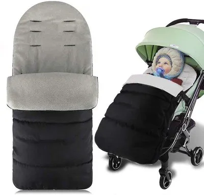 Zdjęcie produktu dla Uniqoos® Uniwersalny śpiworek do wózka dziecięcego, buggy i wózka biegowego – ciepły i wodoodporny, wykonany z wiatroodpornej tkaniny Oxford oraz miękkiego polaru, zdejmowany i z regulowaną wysokością
