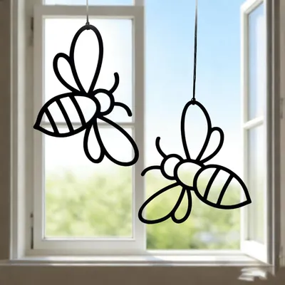 Produktbild von Hängende Bienen aus der Linie Art | Zeitloses und elegantes Design für Fensterdekoration | Moderne hängende Fensterdeko | Ganzjährige hängende Fensterdekoration | Fensterschmuck | Frühlingsdekoration | Wanddekoration