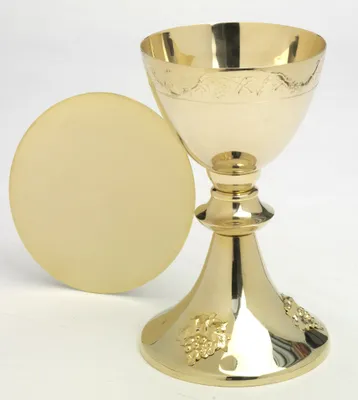 Produktbild von Kelch mit Patene vergoldet Höhe 22 cm