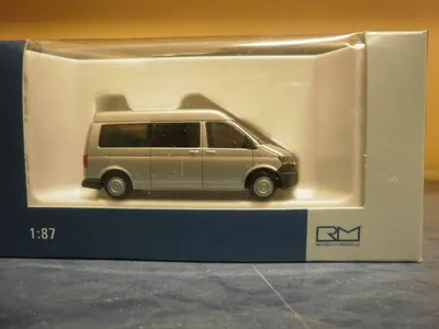 Produktbild von Rietze VW T6 LR Bus MD reflexsilber 11616