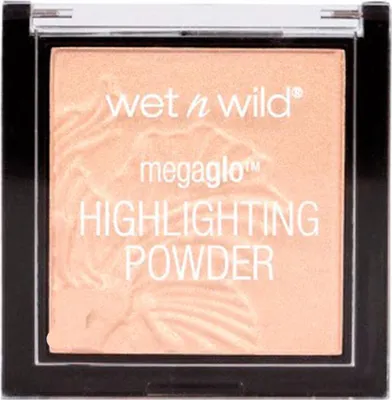 Produktbild von Wet N Wild Magaglo Highlighting Powder Precious Petals