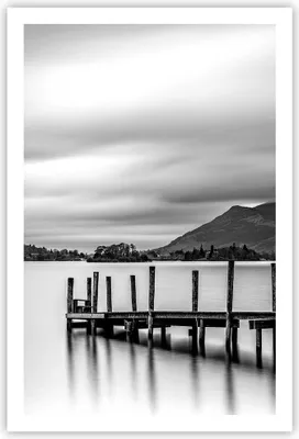 Produktbild von Poster - Poster ohne Rahmen - Schwarzweiß Landschaft See - 61x91,5 cm - Wand Bild - Wanddeko - Wandbilder - Kunstposter - Wandposter - Bilder - Kunstdruck - Wanddekoration - Wandbild - P2XPA61x91-4321