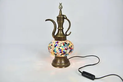 Produktbild von Handgefertigte türkische Ibrik Tischlampe in bunten Farben für Innen- und Außenbereich, orientalische Karafe