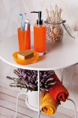 Immagine prodotto di Distributore di sapone Excelsa Spa 6x21,5x6 cm in plastica arancione