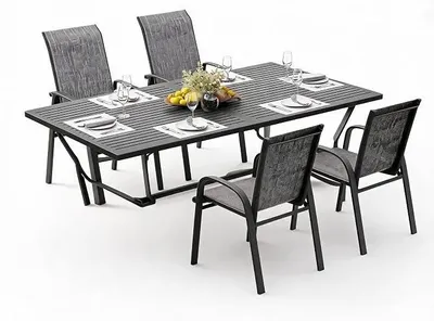 Imagen del producto de 4 sillas de jardín apilables, fabricadas con material Textilene, estructura de metal, resistentes a la intemperie, ideales para balcones