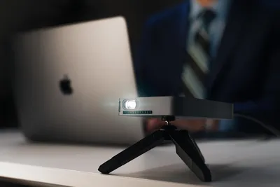 Zdjęcie produktu dla Philips GoPix 1 GPX1100 Projektor przenośny, DLP, 1080p (1920x1080), 600:1, 16:9, 0,27 - 1,99 m, LED