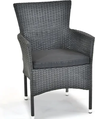 Obrázek produktu pro Ratanové křeslo má rozměry 58 x 63 x 87 cm a nosnost 150 kg. Je robustní, odolná proti povětrnostním vlivům a stohovatelná.