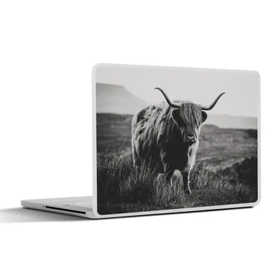 Produktbild von MuchoWow® Laptop Aufkleber Sticker Cover Schottischer Hochlandbewohner - Natur - Kühe - Tiere - Schwarz und weiß 30x21 cm - Sticker für Laptop - Selbstklebend